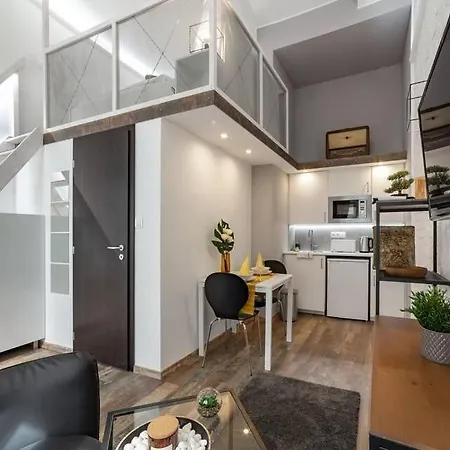 Bpr The Cribs Of Budapest - Studio27 Budapest